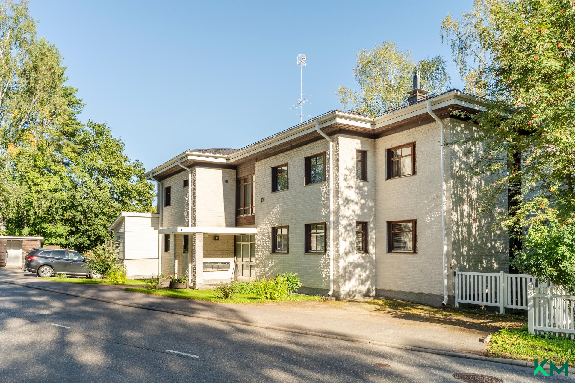 Kirvuntie 19, Laajalahti, Espoo