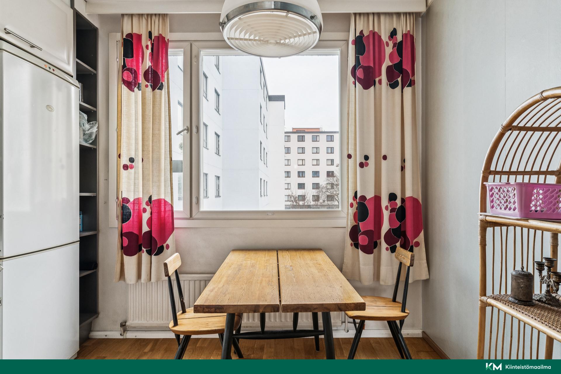 Everstinkuja 4, Perkkaa, Espoo