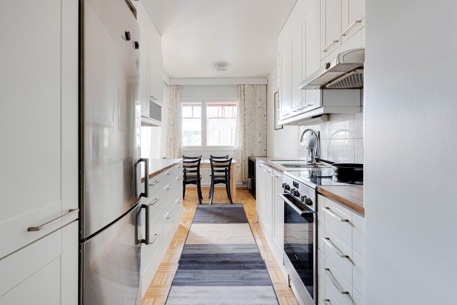 Eskolantie 8-10, Pukinmäki, Helsinki