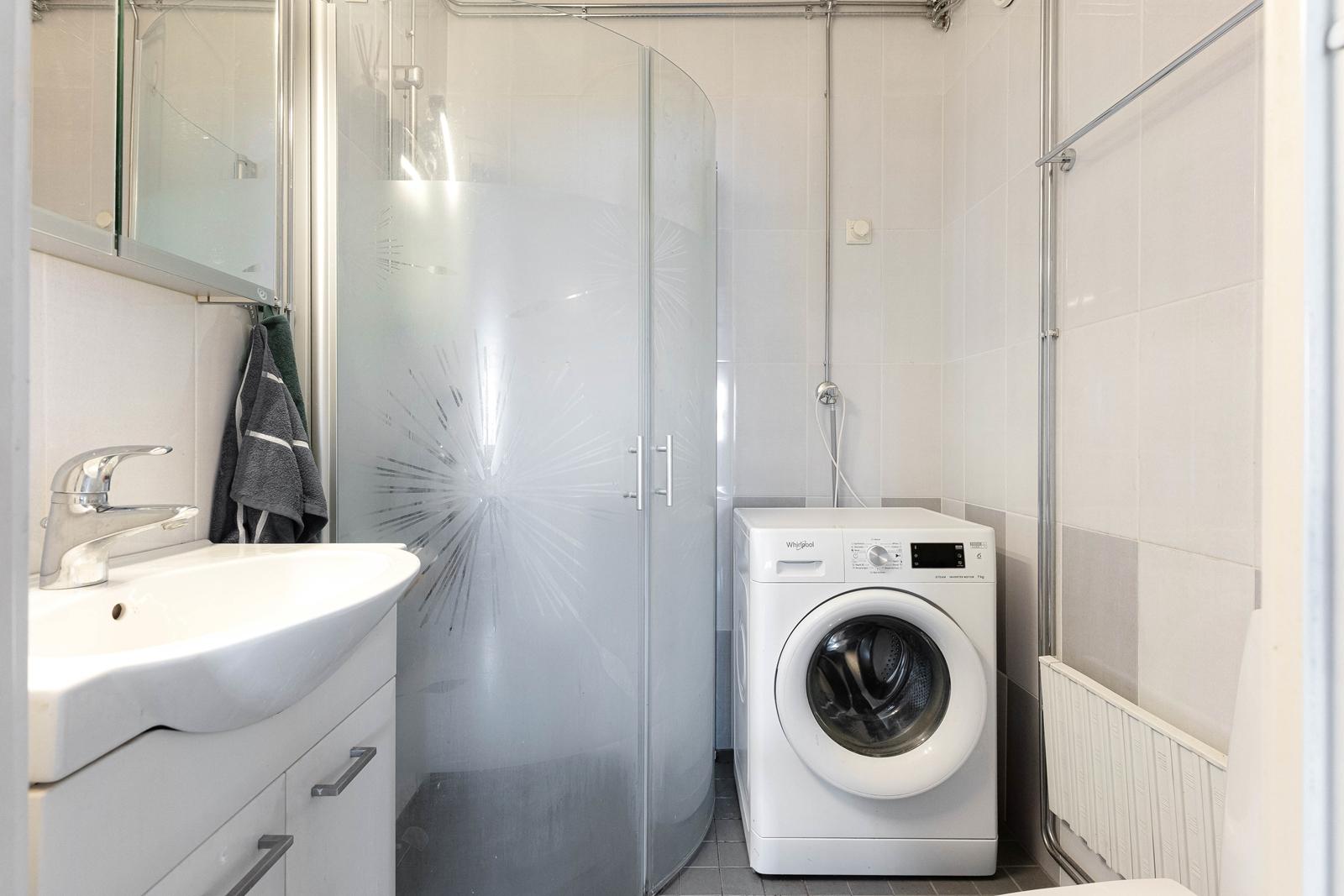 Eskolantie 8-10, Pukinmäki, Helsinki