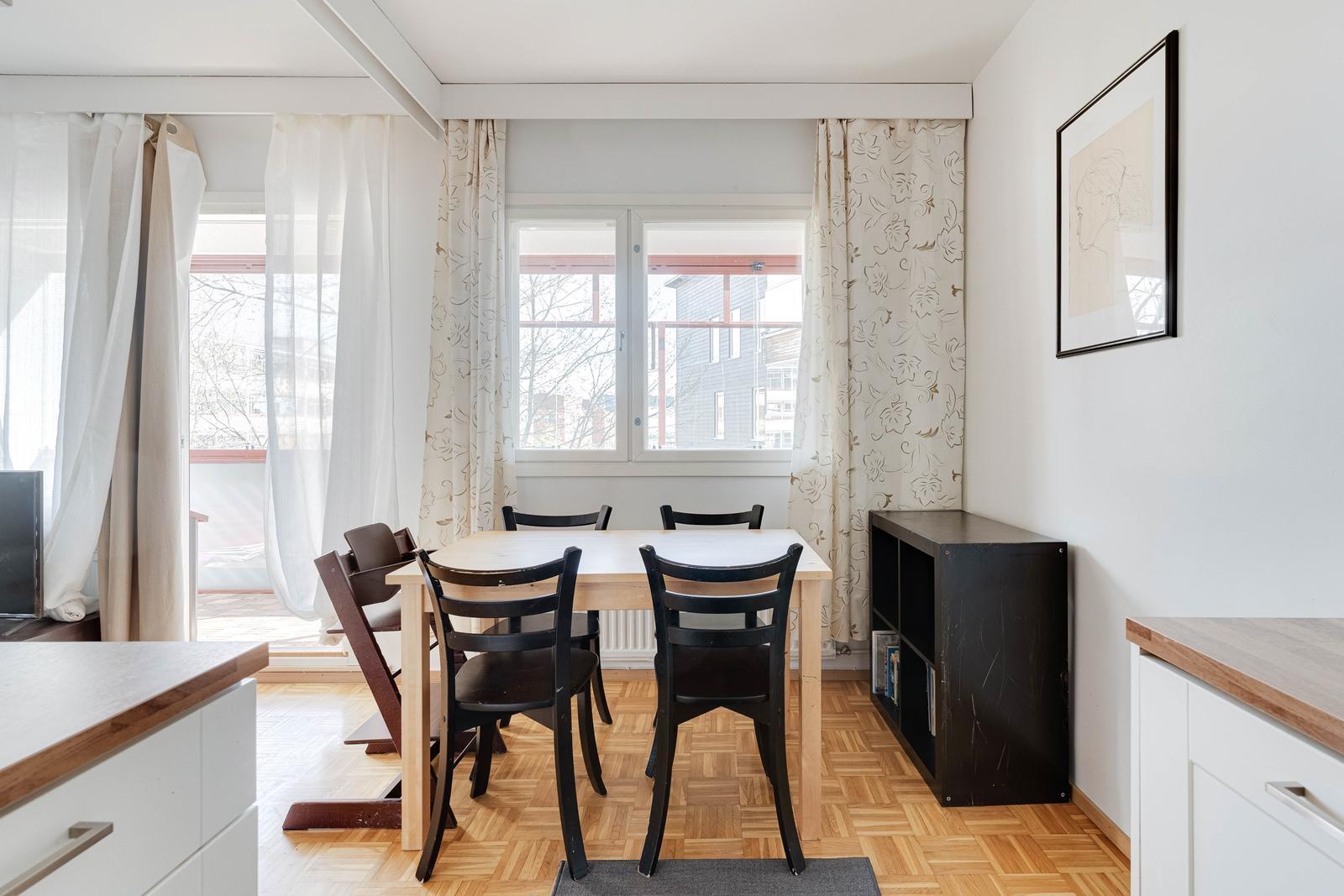 Eskolantie 8-10, Pukinmäki, Helsinki