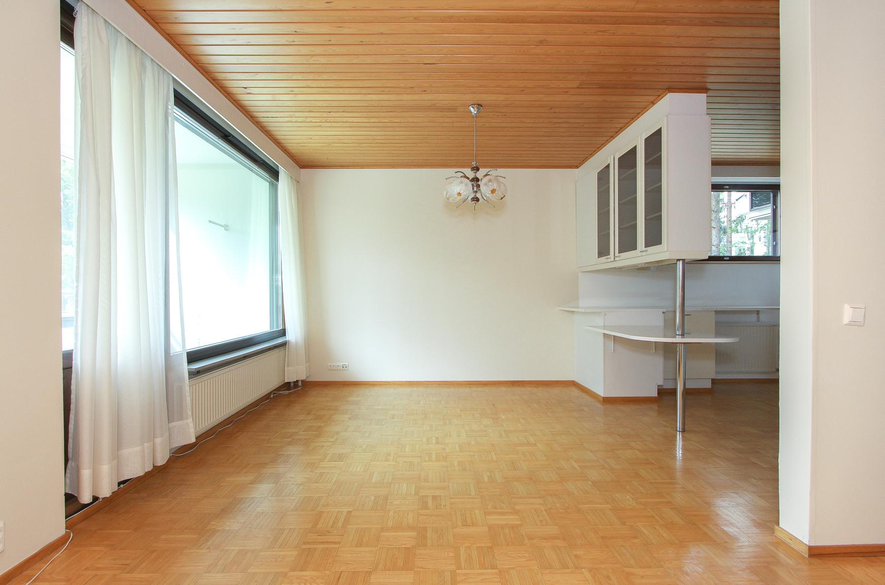 tilaa ruokaryhmälle