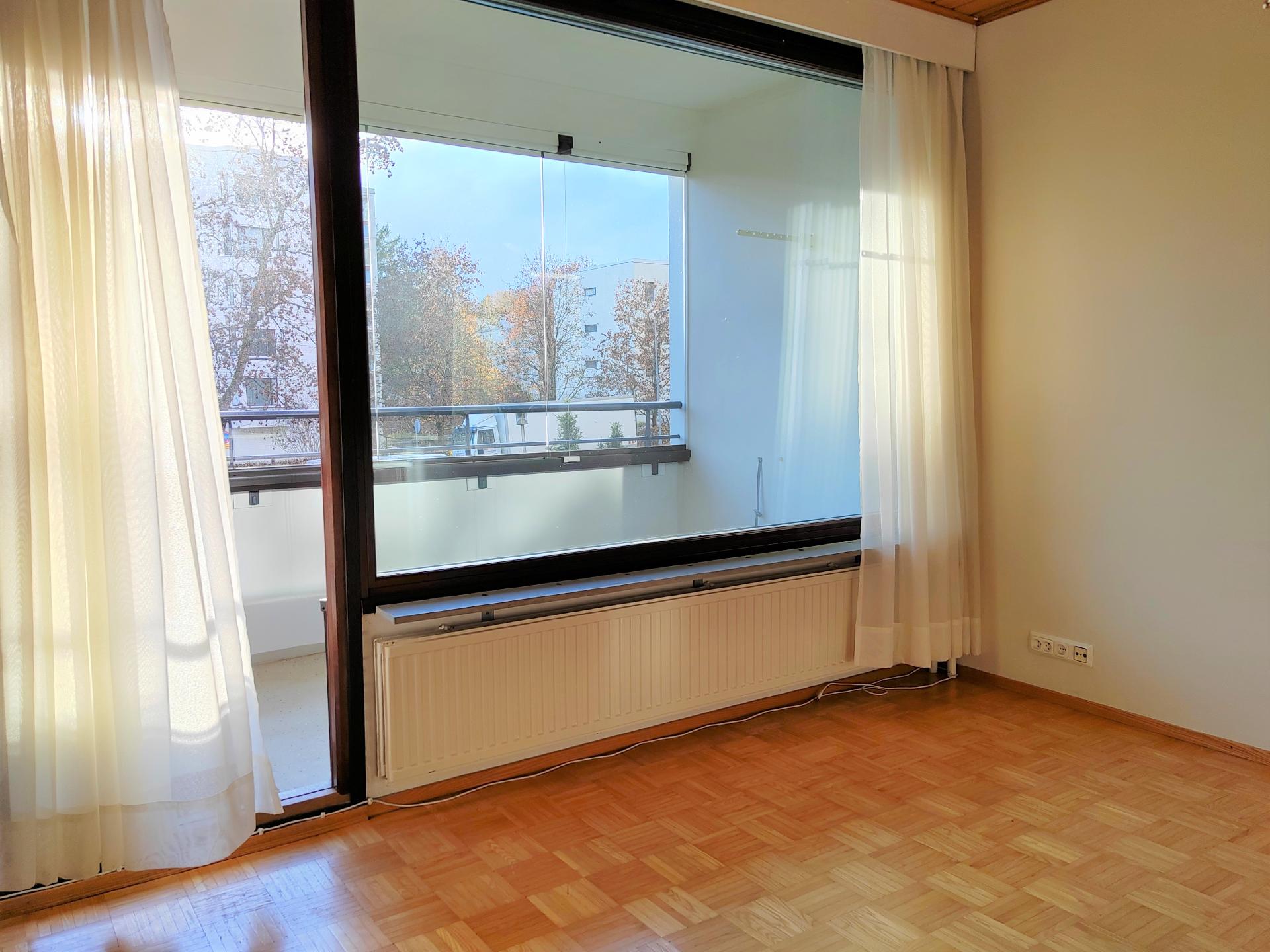 käynti parvekkeelle