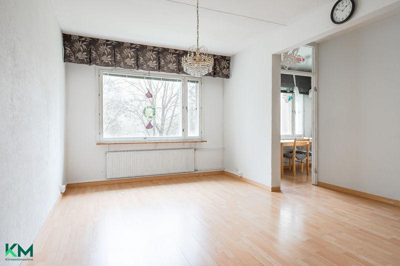 Hedelmätarhantie 11, Hollola