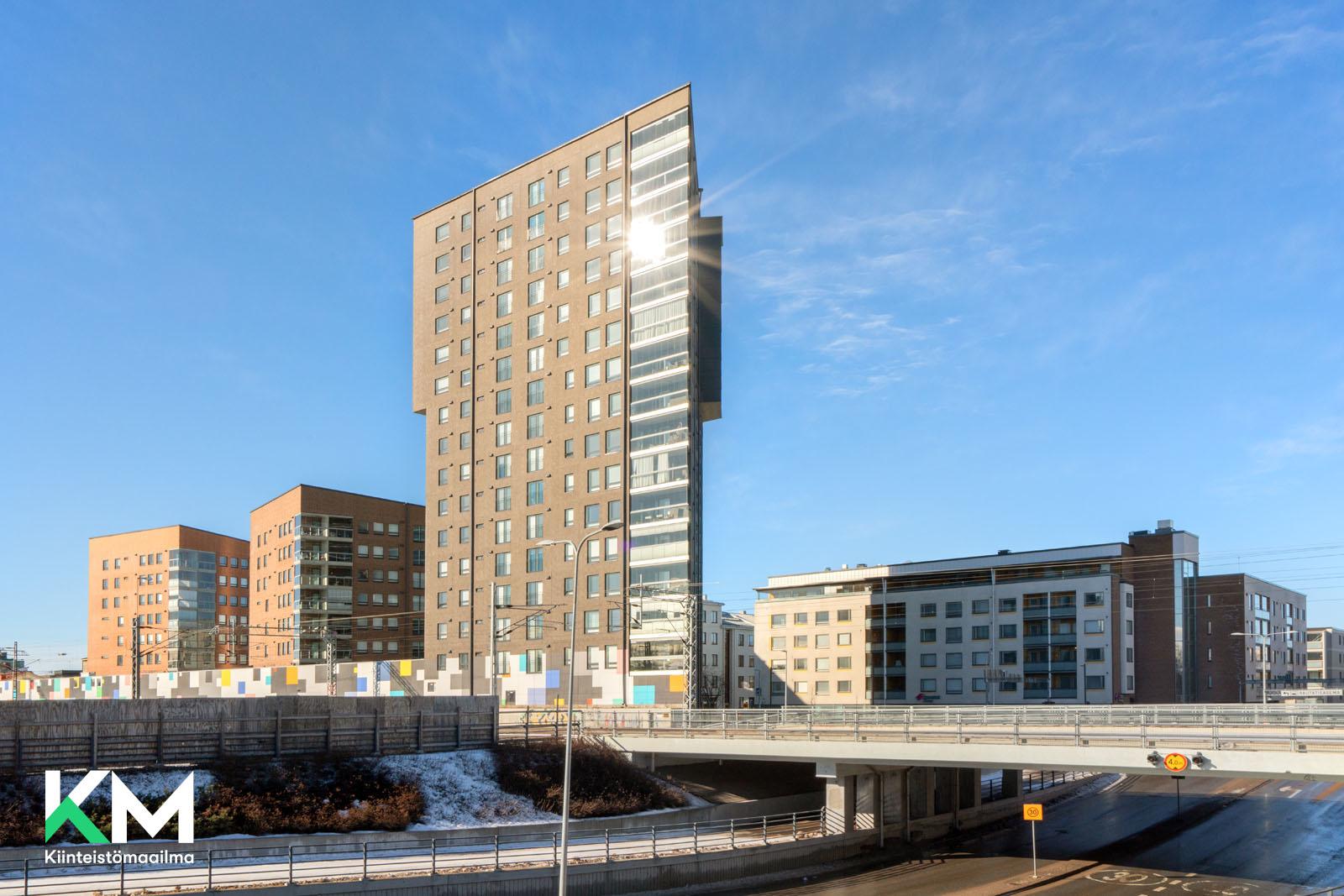 Rautatienkatu 1, Keskusta, Oulu