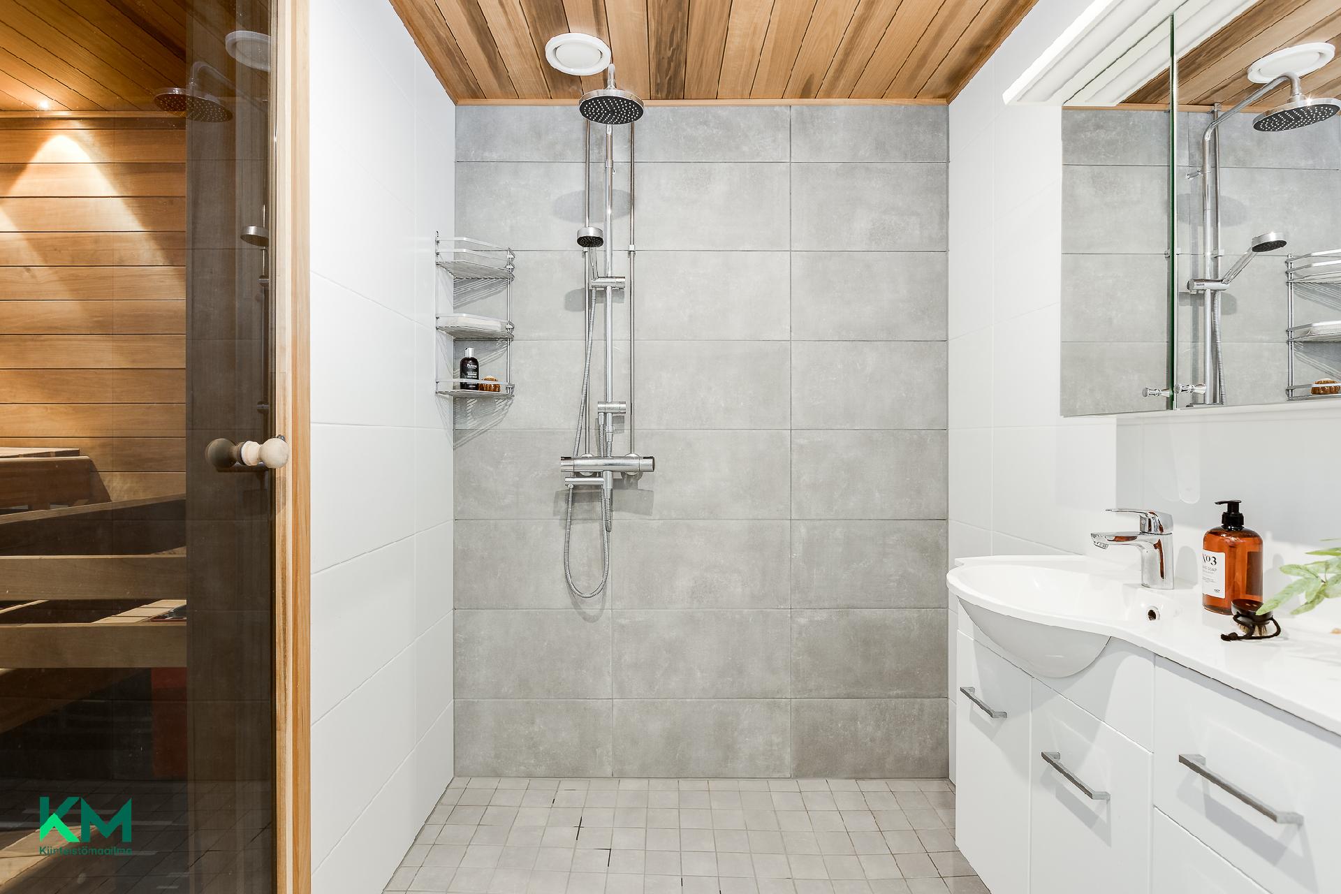 Löylytie 18, Kynsilehto, Oulu