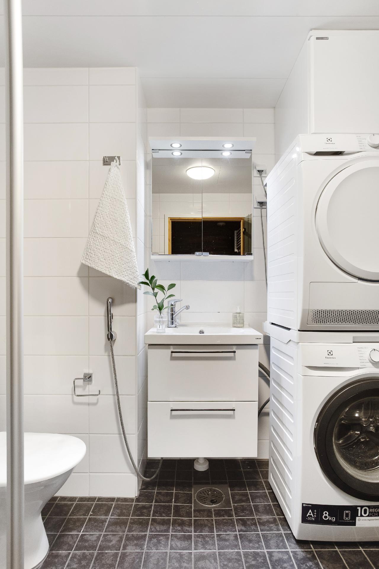 Länsisatamankatu 28, Jätkäsaari, Helsinki