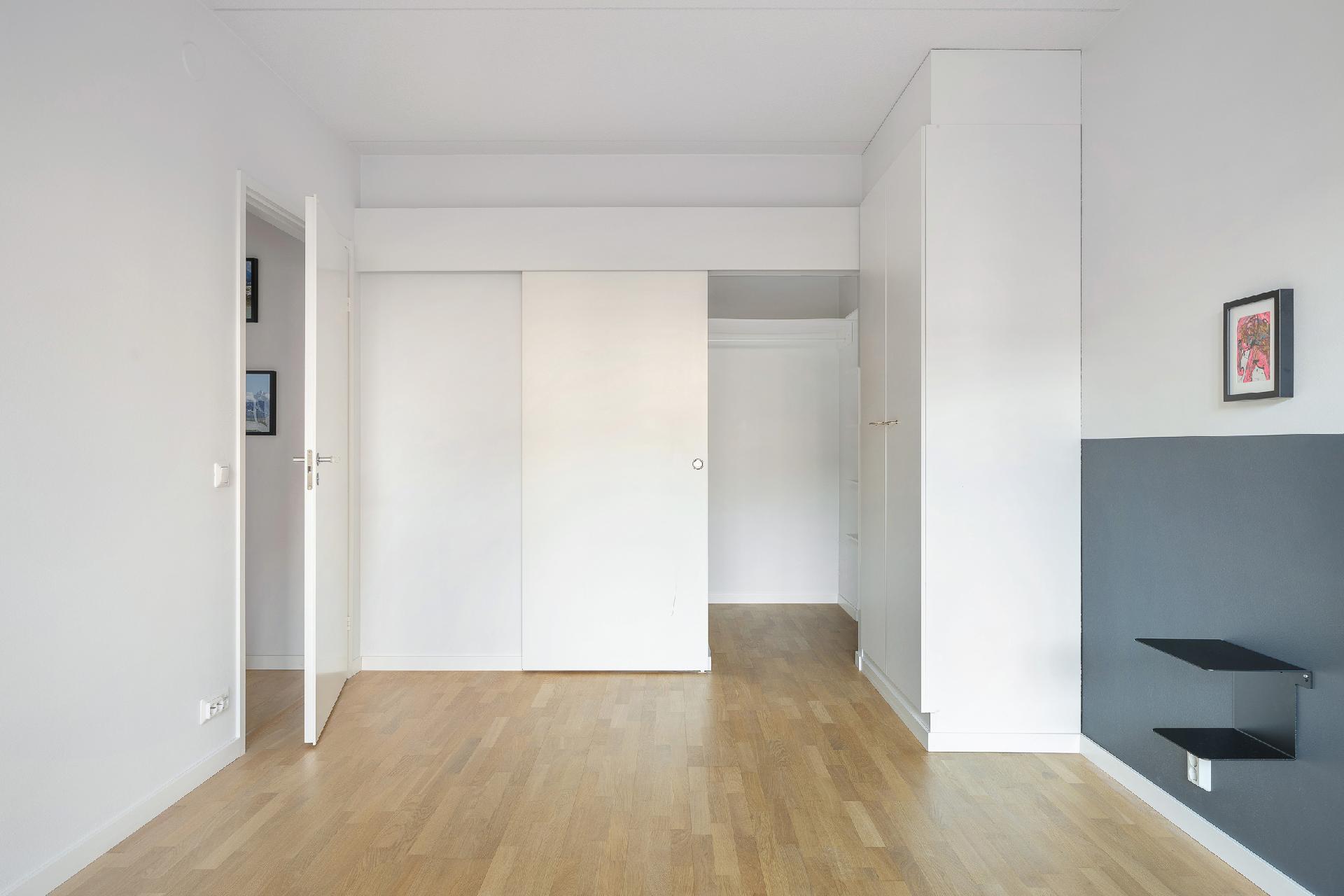 2. makuuhuone, tilava vaatehuone