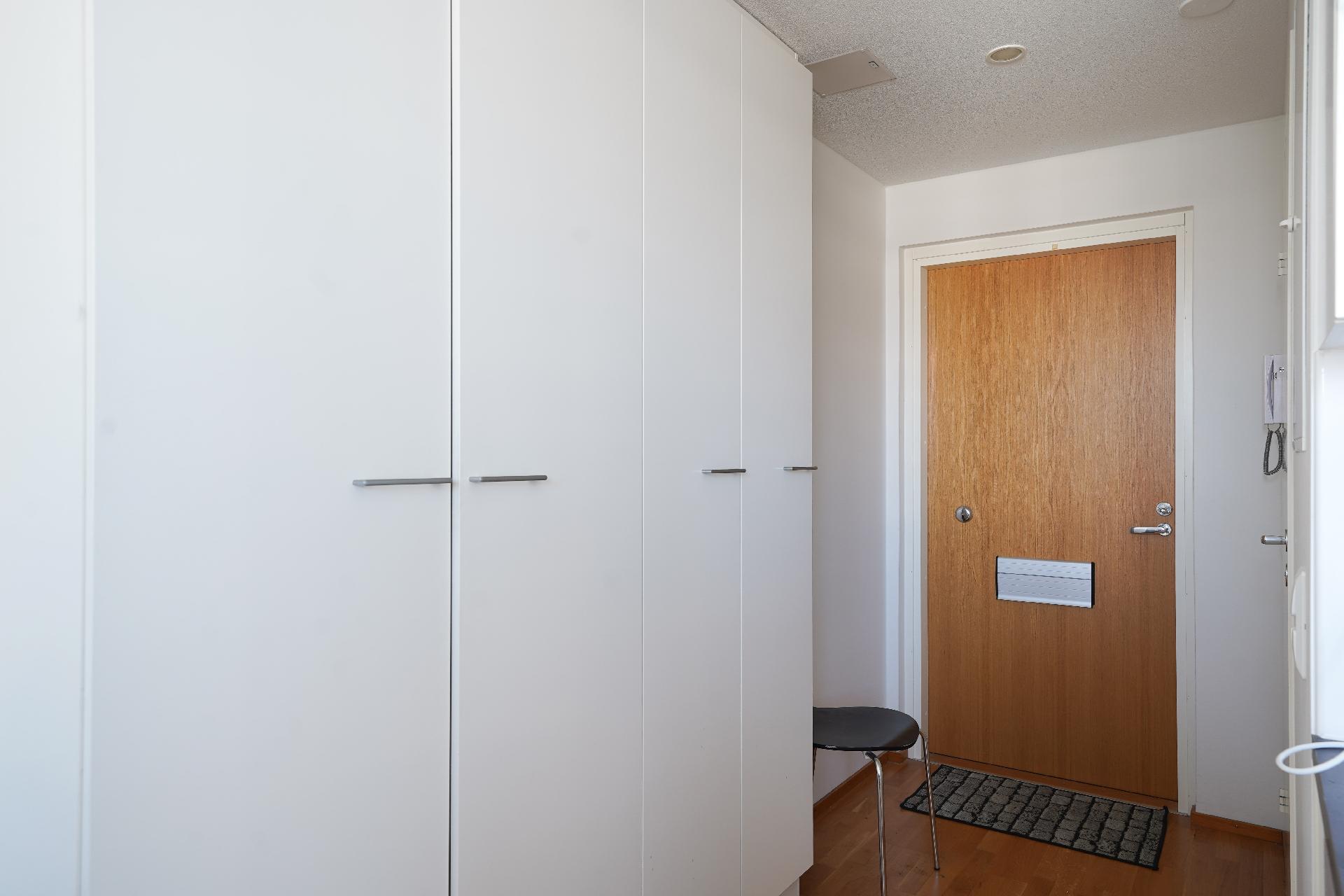 Kauppalinnankatu 1, Linnanmaa, Oulu