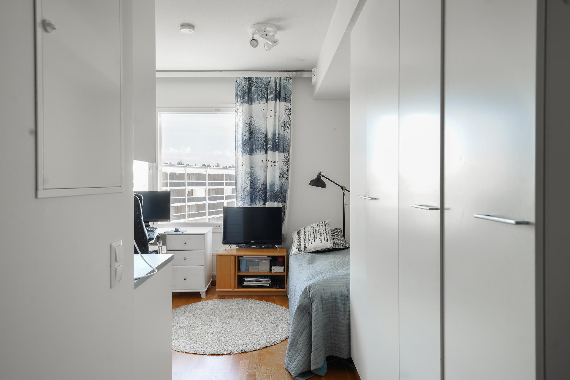 Kauppalinnankatu 1, Linnanmaa, Oulu