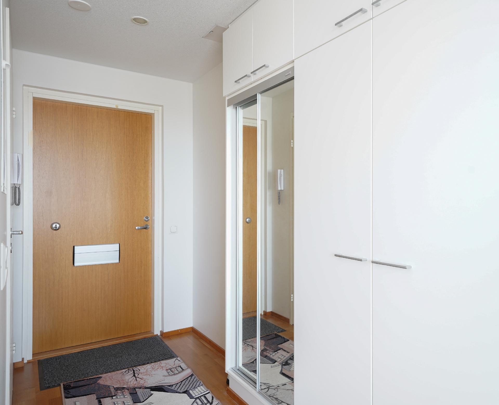 Kauppalinnankatu 1, Linnanmaa, Oulu