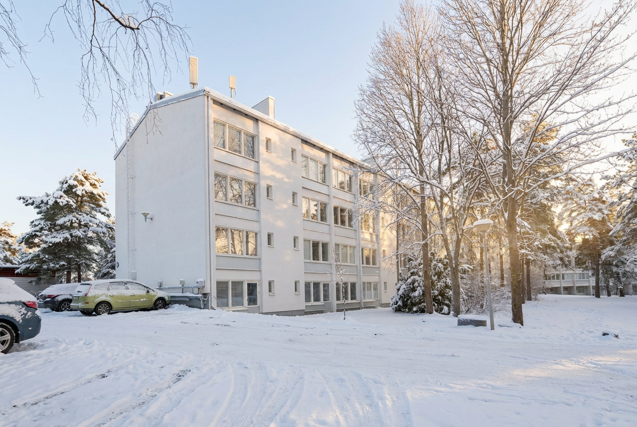 Talo olohuoneen puolelta