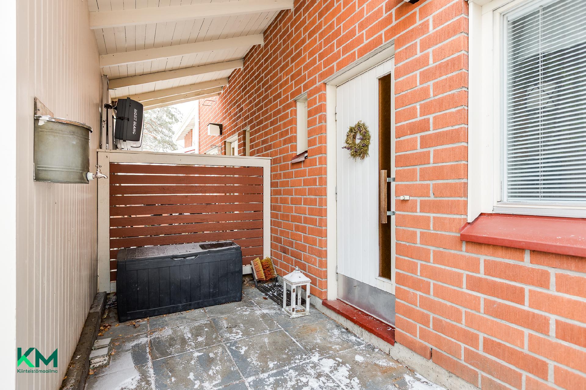 Kvartsitie 4, Knuutilankangas, Oulu