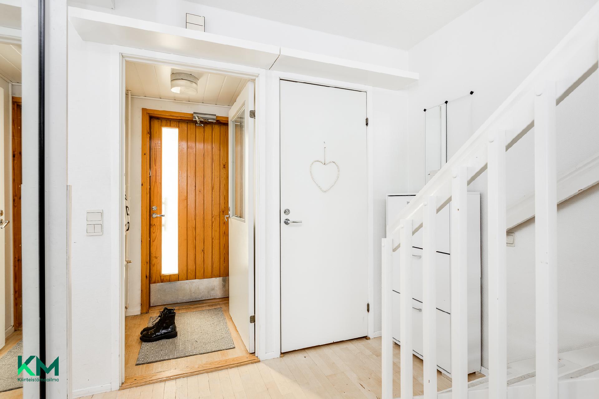 Kvartsitie 4, Knuutilankangas, Oulu