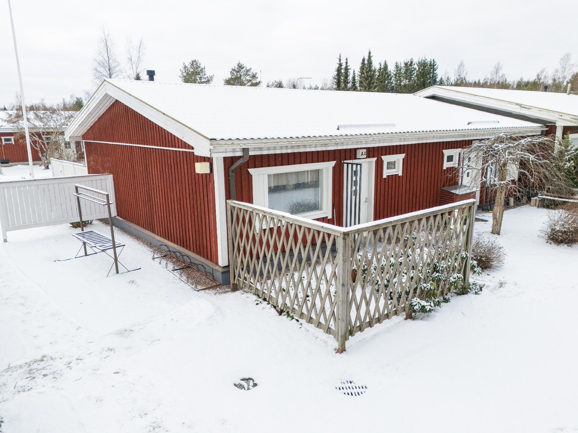 Ullantie 2, Kirkonkylä, Nurmijärvi