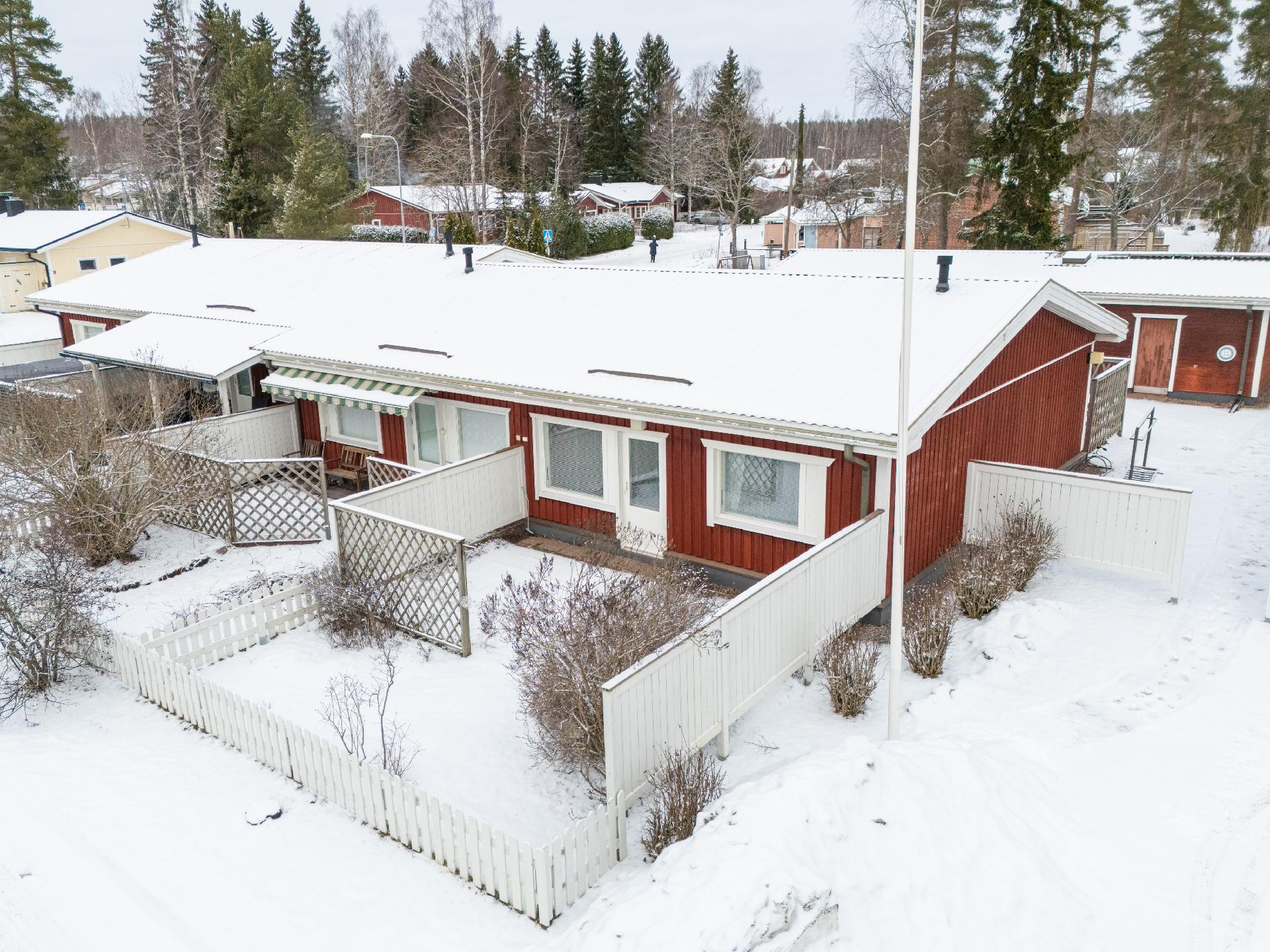 Ullantie 2, Kirkonkylä, Nurmijärvi