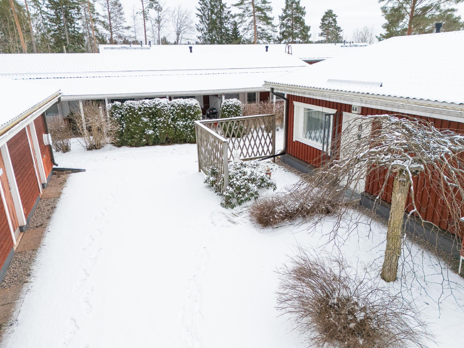 Ullantie 2, Kirkonkylä, Nurmijärvi