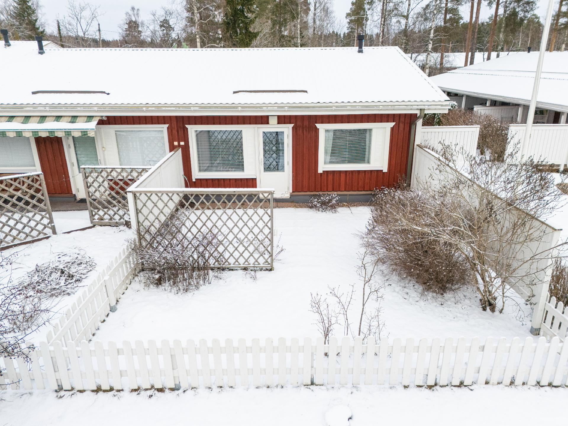 Ullantie 2, Kirkonkylä, Nurmijärvi