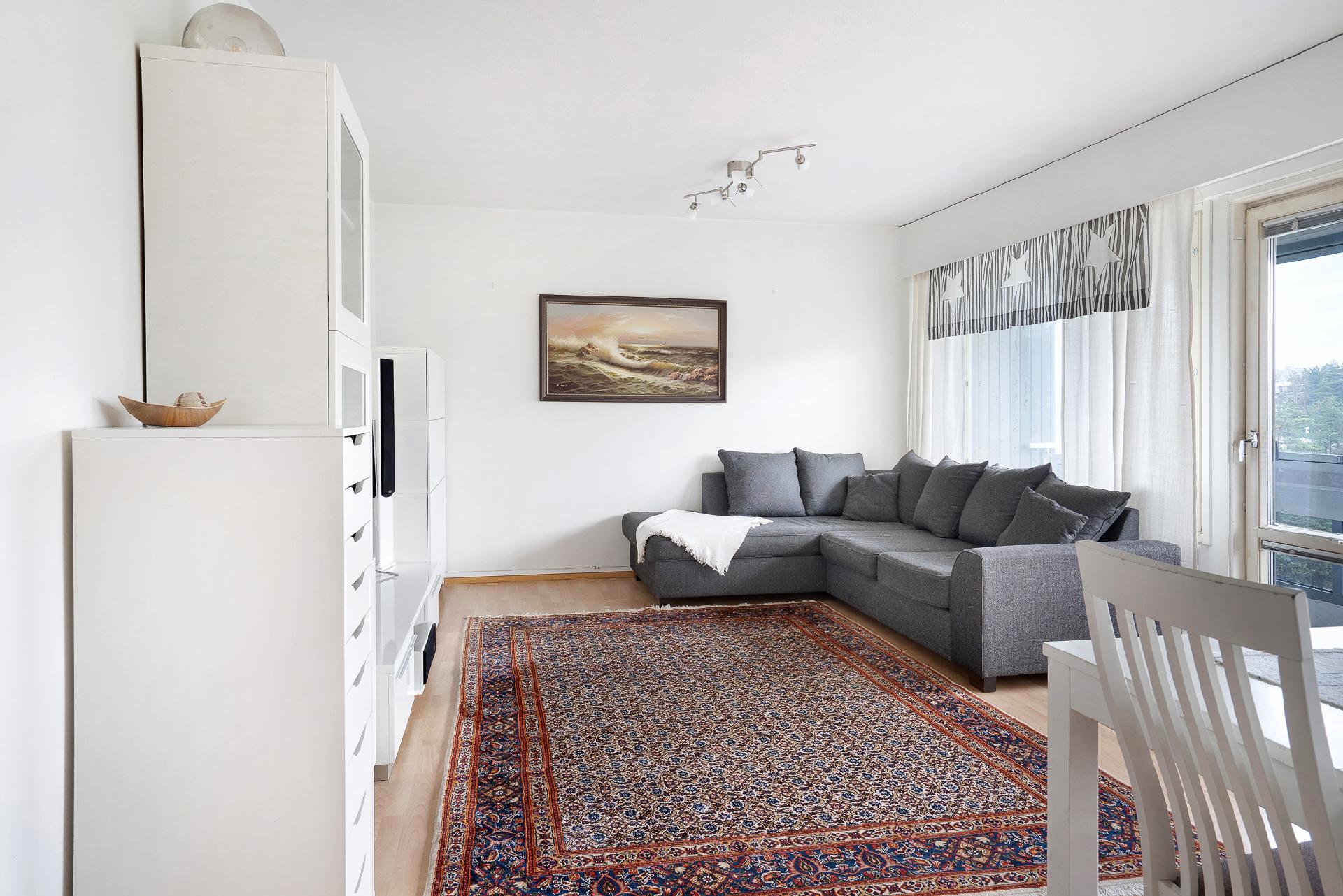 Tuulimyllyntie 8, Myllypuro, Helsinki