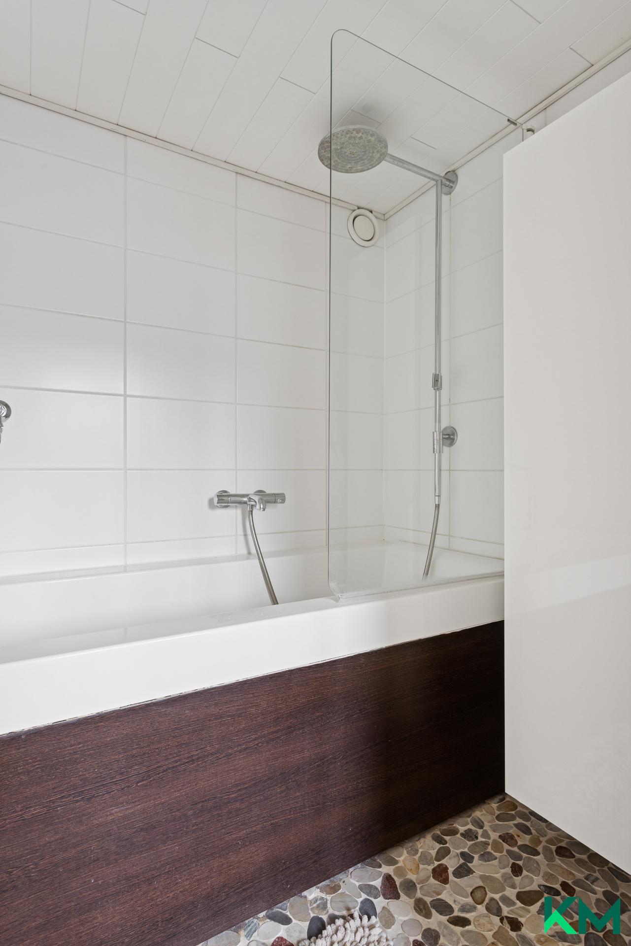 Kylpyamme ja sadesuihku, arjen luksusta