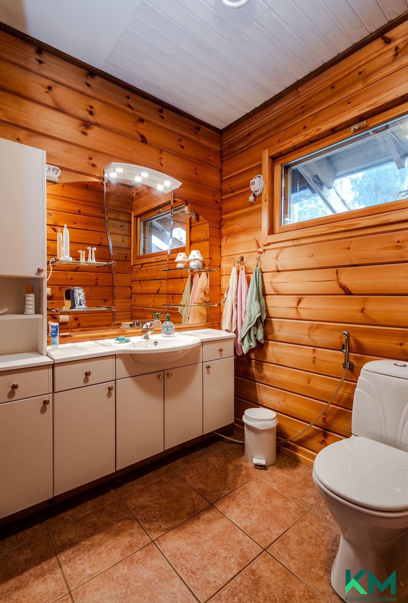 Vähäseläntie 19, Kukkila, Hollola