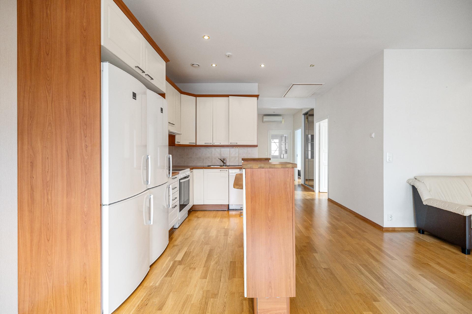 Väinämöisentie 10, Sariolanmäki, Kerava