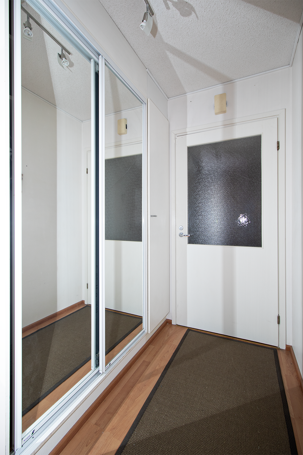 tervetuloa meille! Eteinen