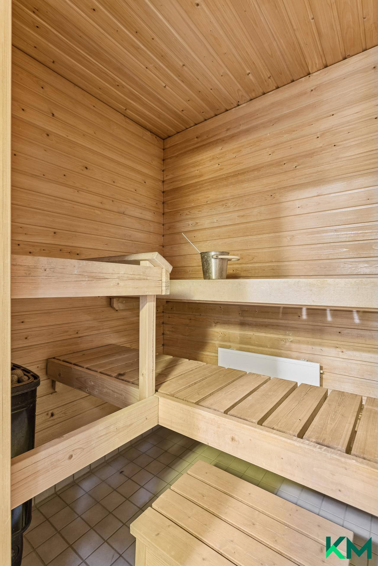 Asunnon sauna
