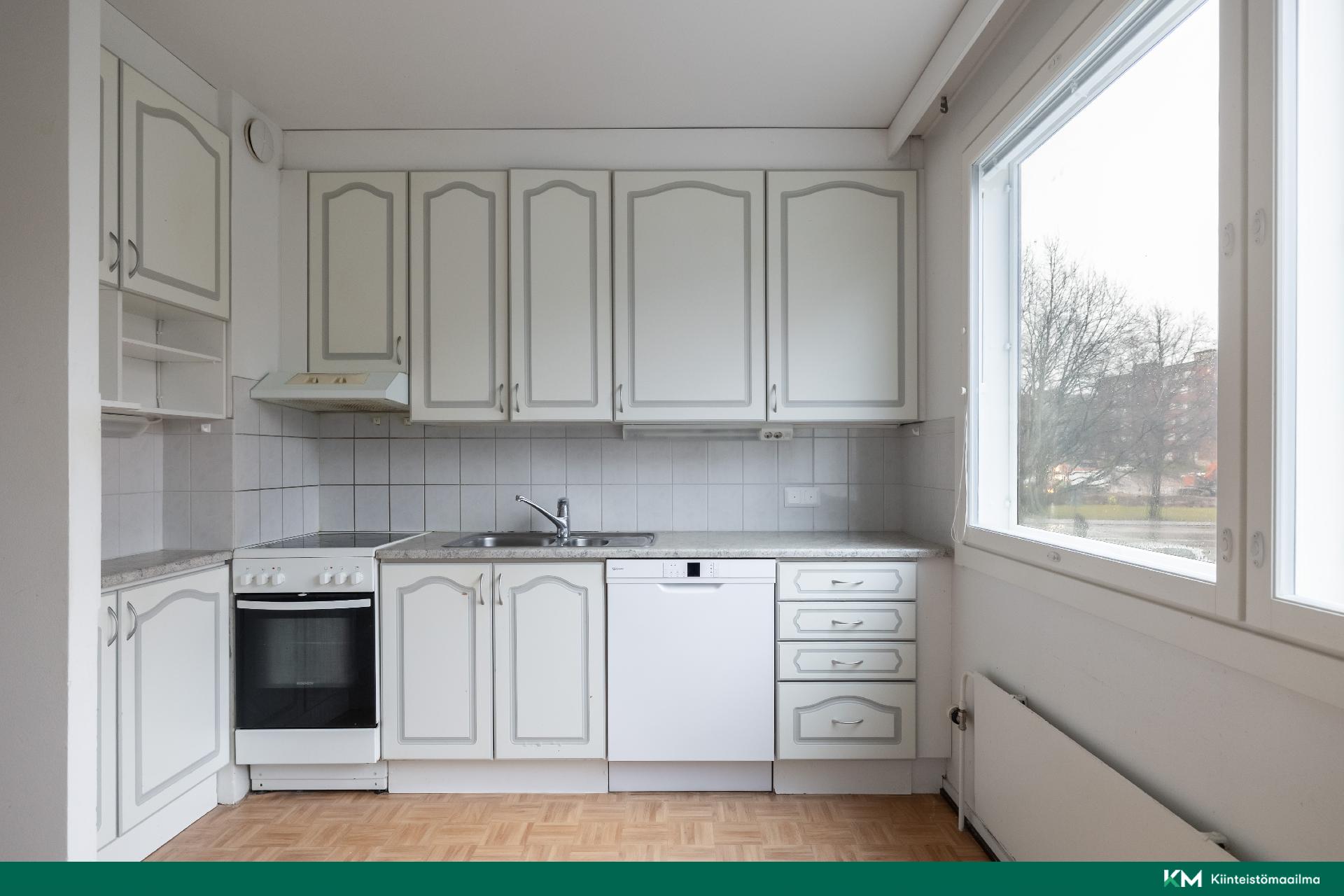 Koulukatu 11, Kotkansaari, Kotka