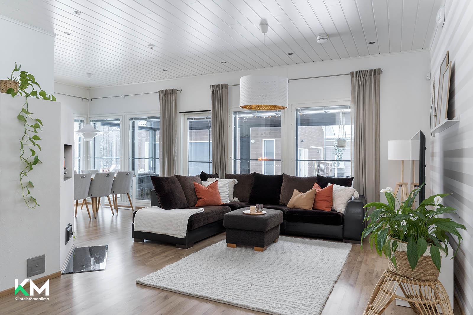 Elokuja 14, Tikkasenharju, Ii