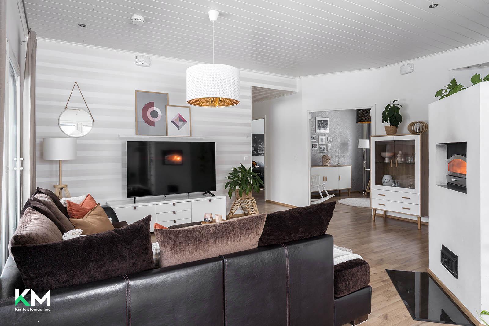 Elokuja 14, Tikkasenharju, Ii