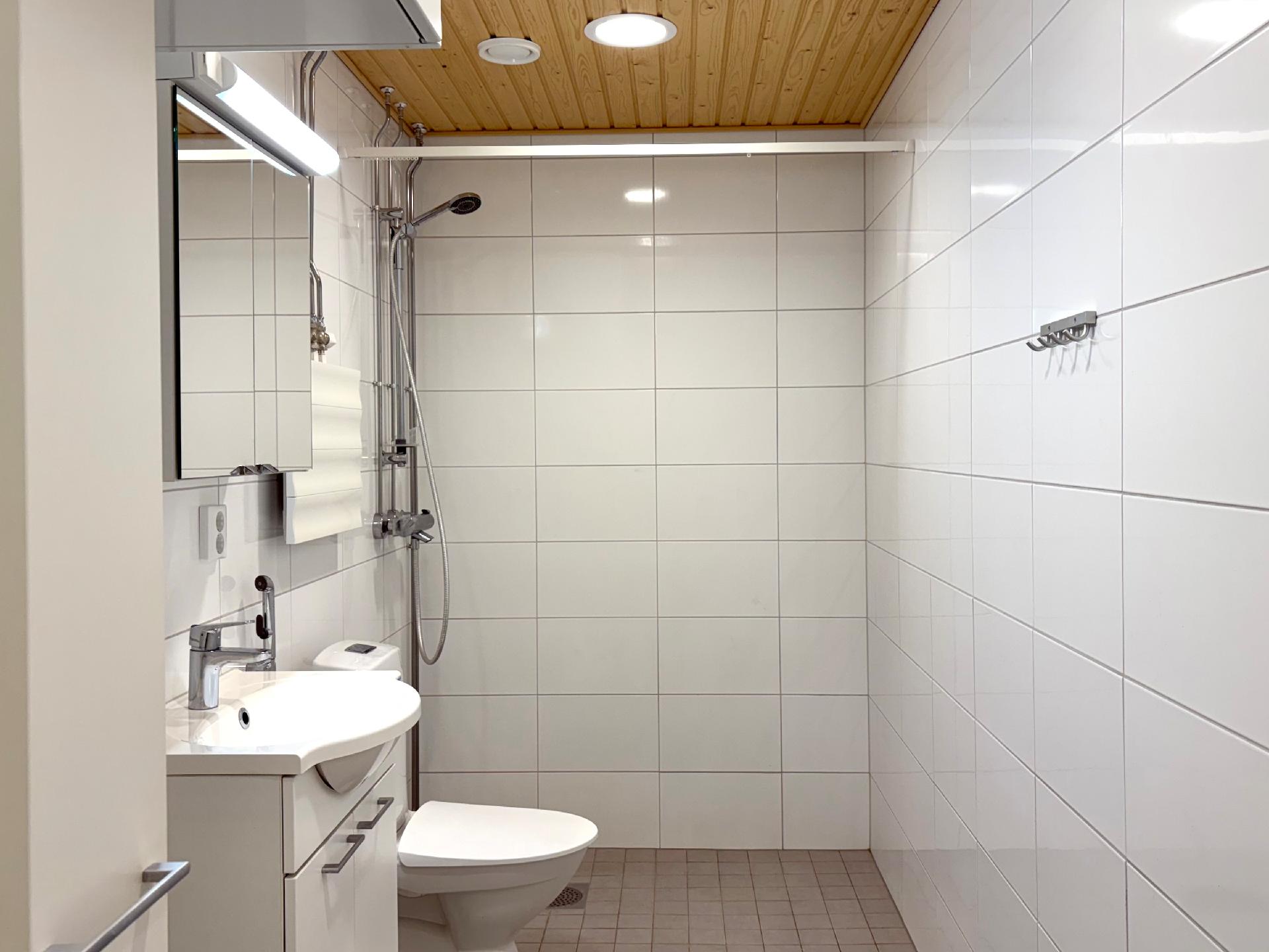 Jokiväylä 33, Rantavitikka, Rovaniemi