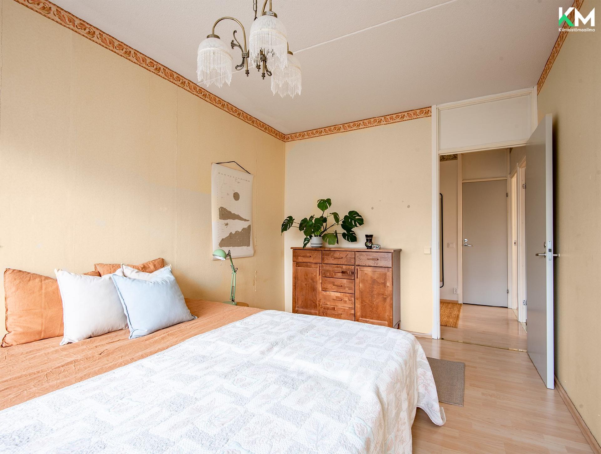 Valpuri Innamaan katu 5, Varissuo, Turku