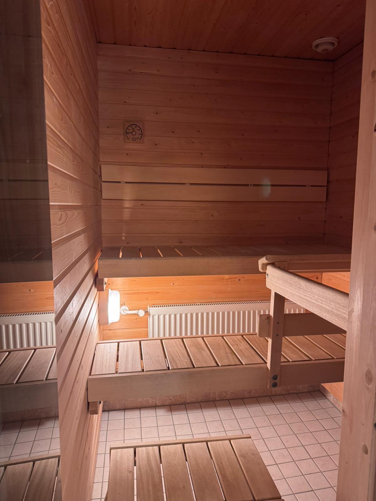 Tullivahdinkatu 1, Etu-Lyötty, Oulu