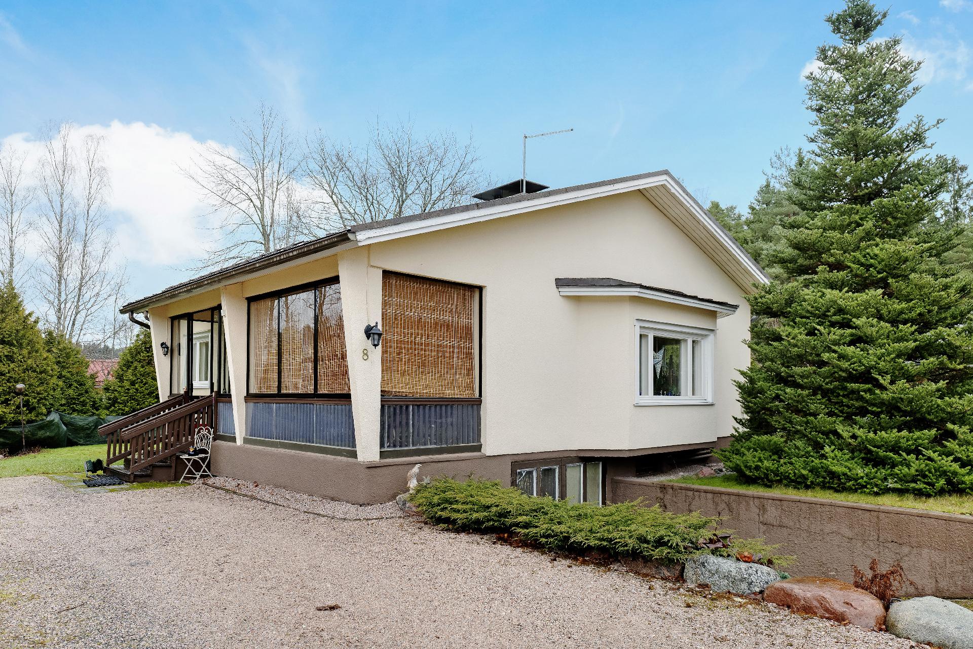 Saaristontie 8, Veikkola, Kirkkonummi