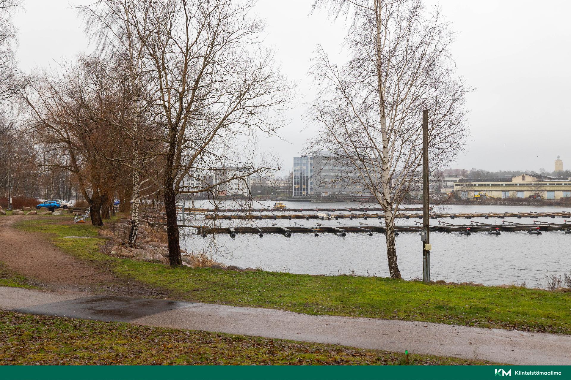 Veneelle löytyy paikka ihan vierestä