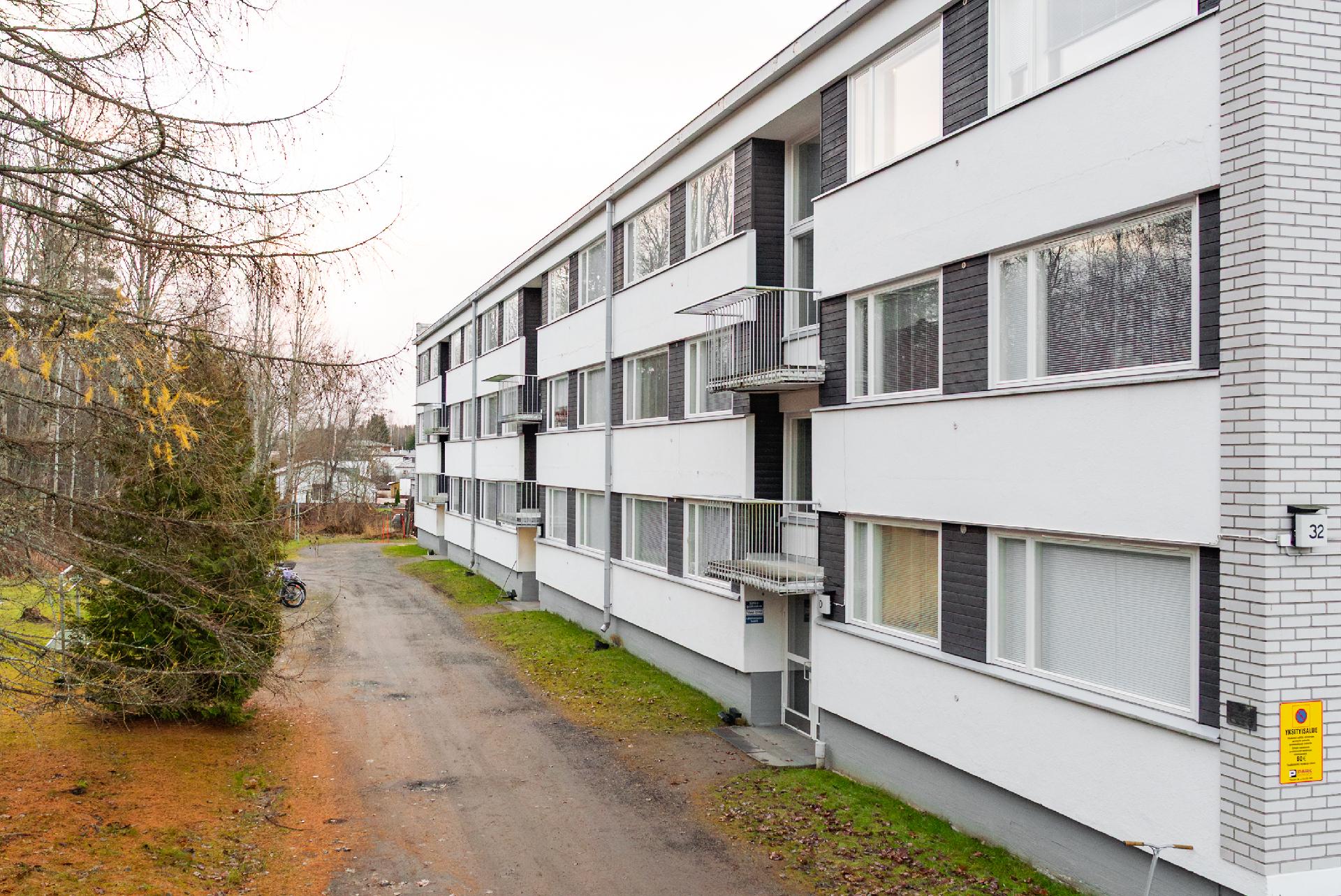 Lahjaharjuntie 32, Lohikoski, Jyväskylä