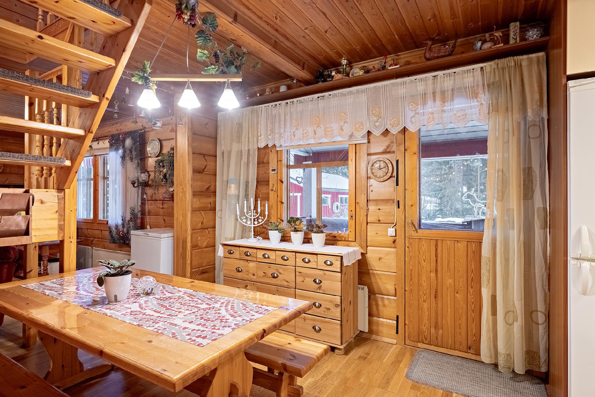Pyhänsivuntie 27, Jurvakaisenmutka, Muhos