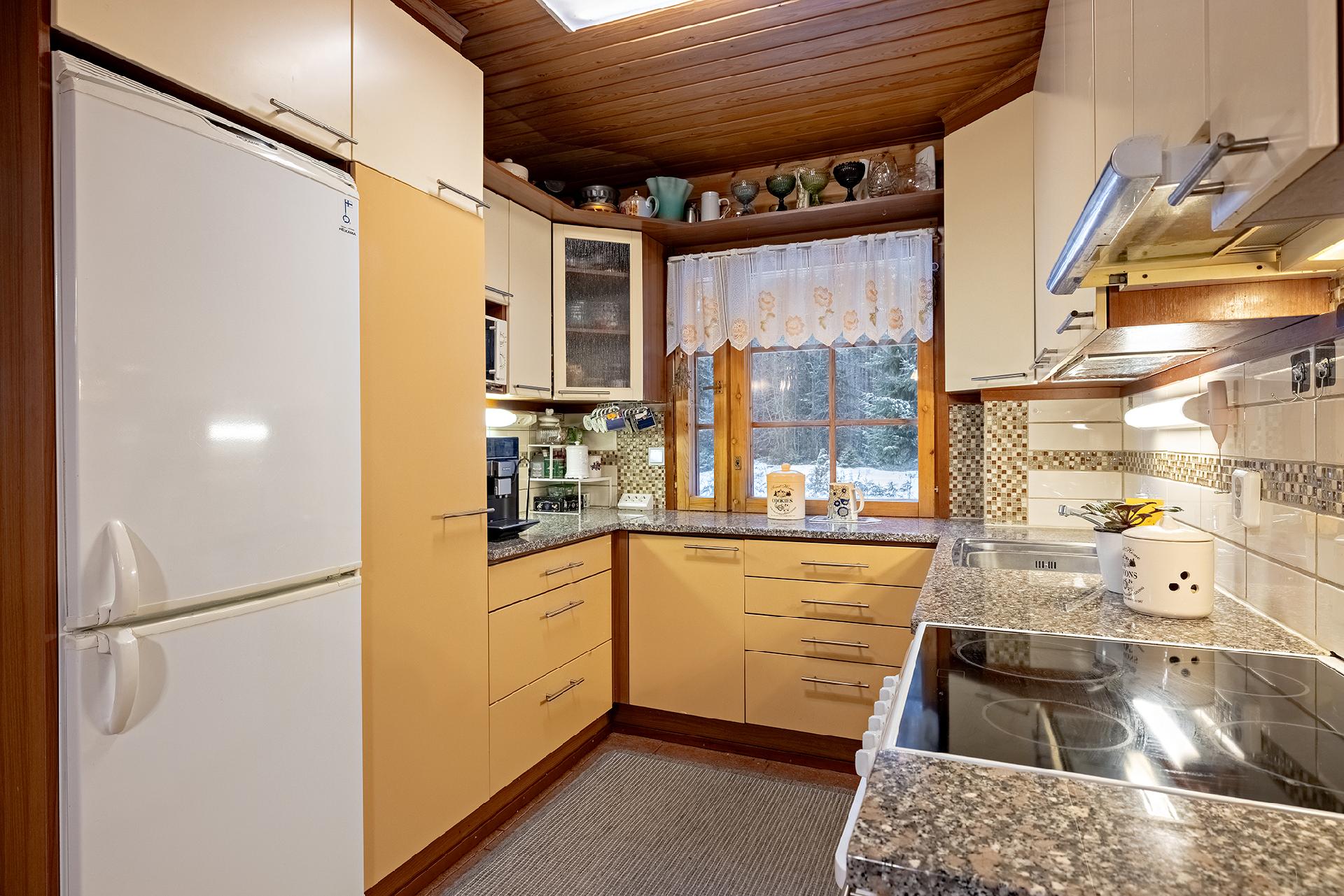 Pyhänsivuntie 27, Jurvakaisenmutka, Muhos