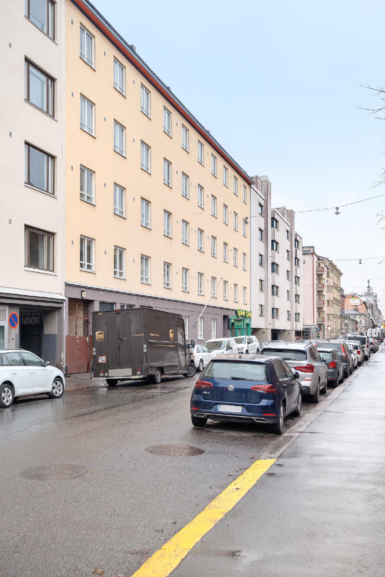 Kalevankatua toiseen suuntaan.