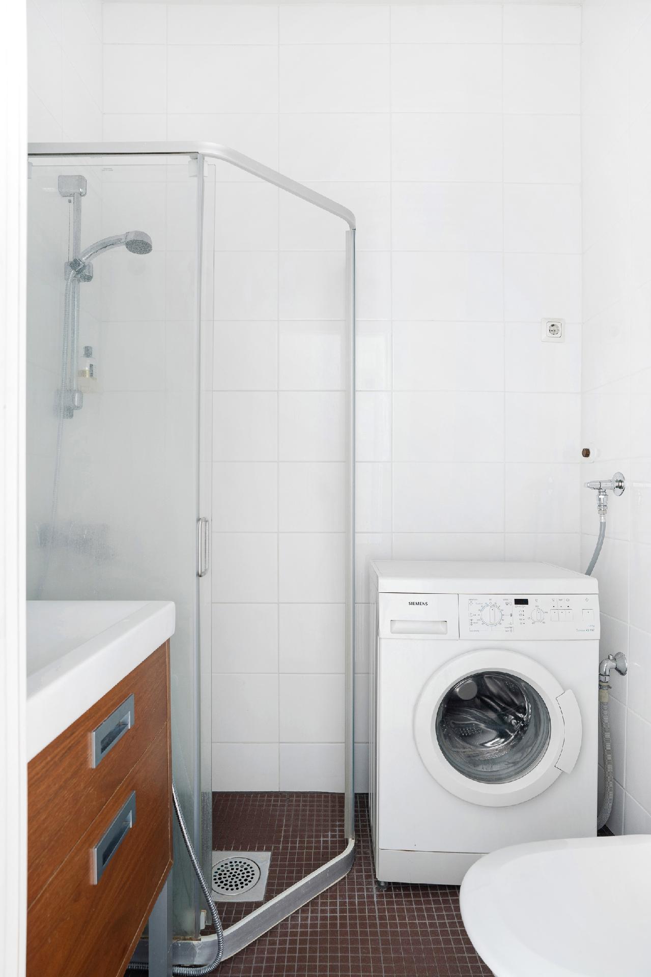 2025 pinnoiltaan uusittu kph.