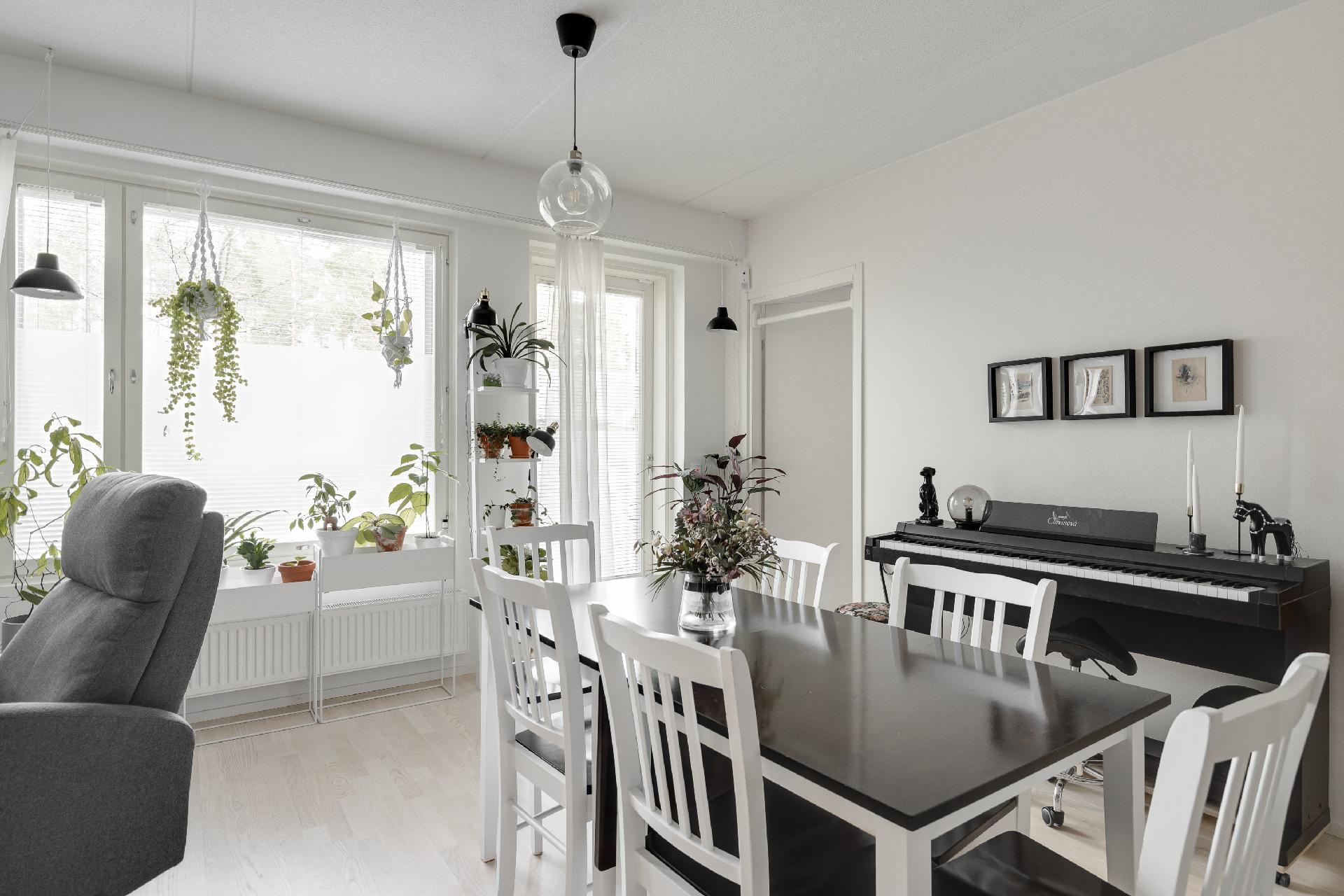 Leineläntie 4, Leinelä, Vantaa