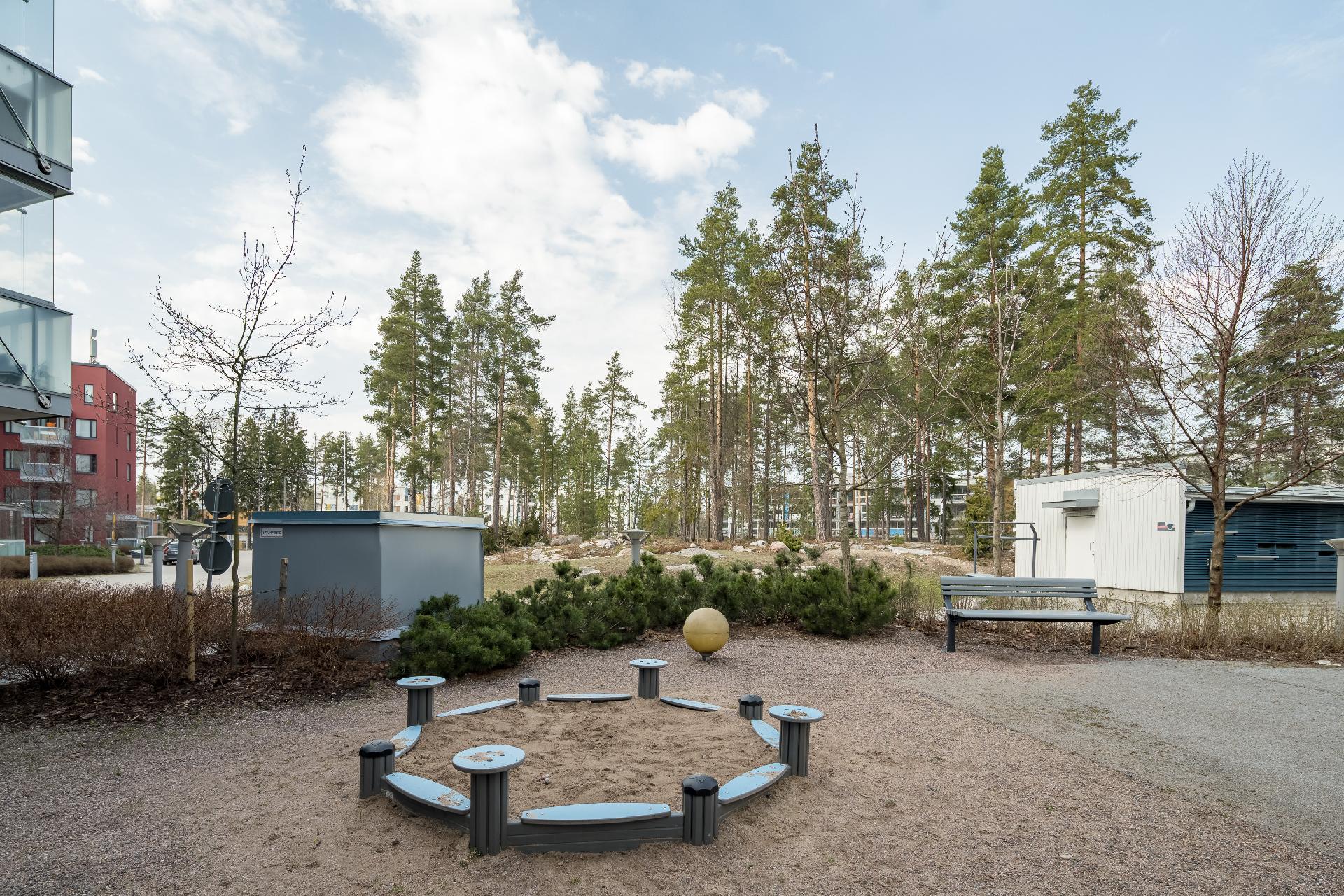 Leineläntie 4, Leinelä, Vantaa