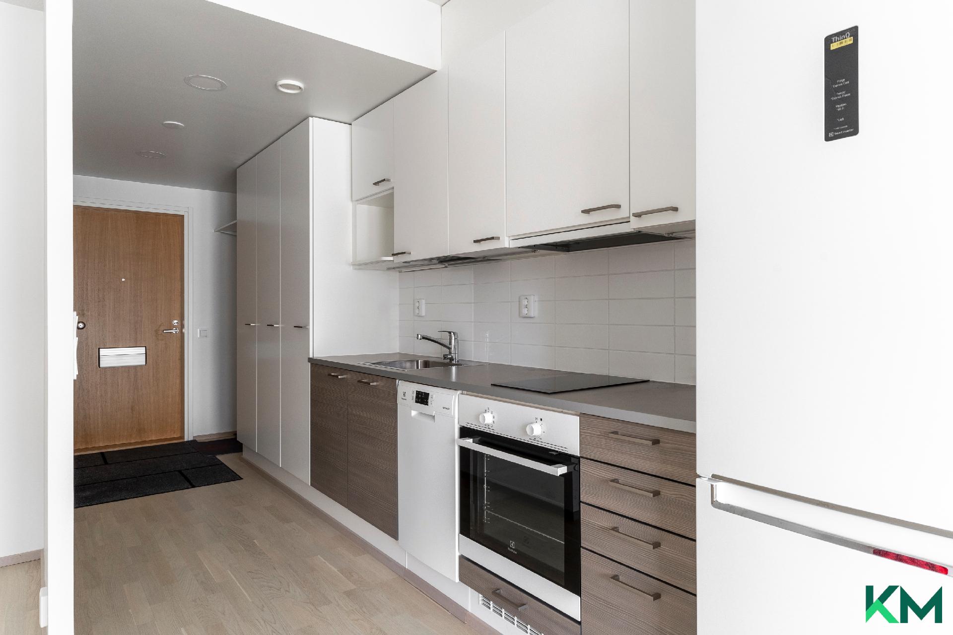 keittiössä mukavasti laskutilaa