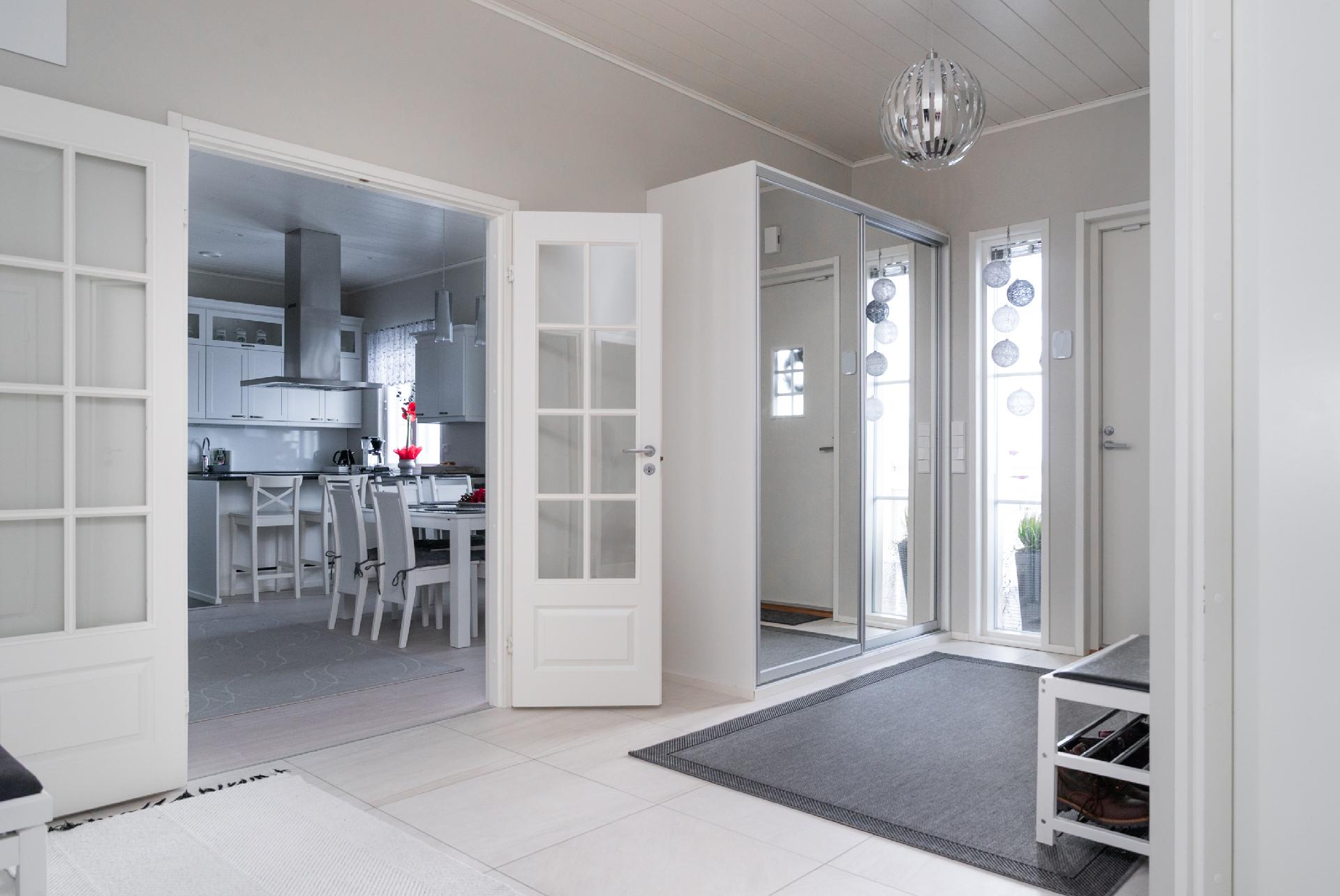 Uunikatu 12, Sääksvuori, Jyväskylä