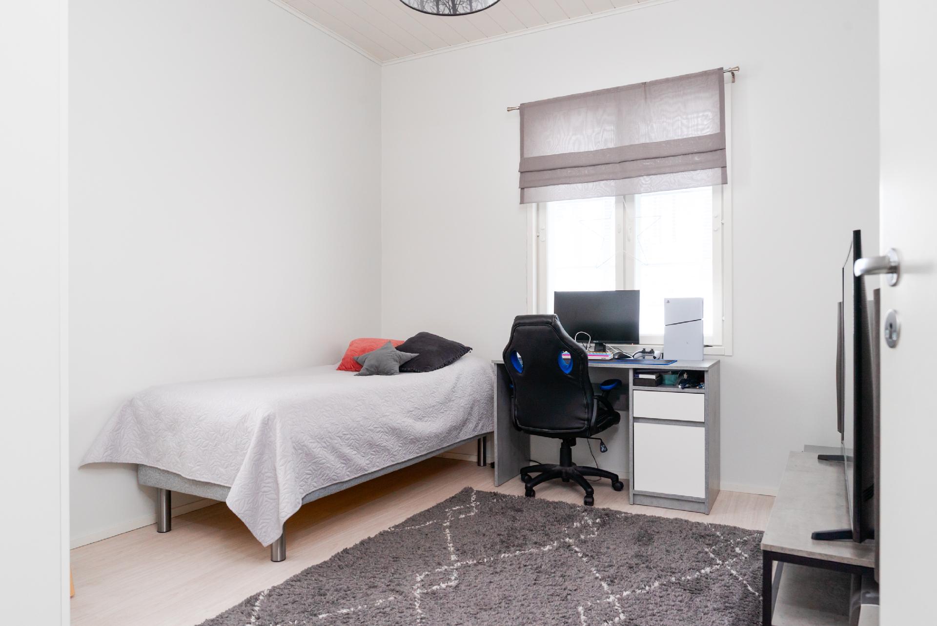 Uunikatu 12, Sääksvuori, Jyväskylä