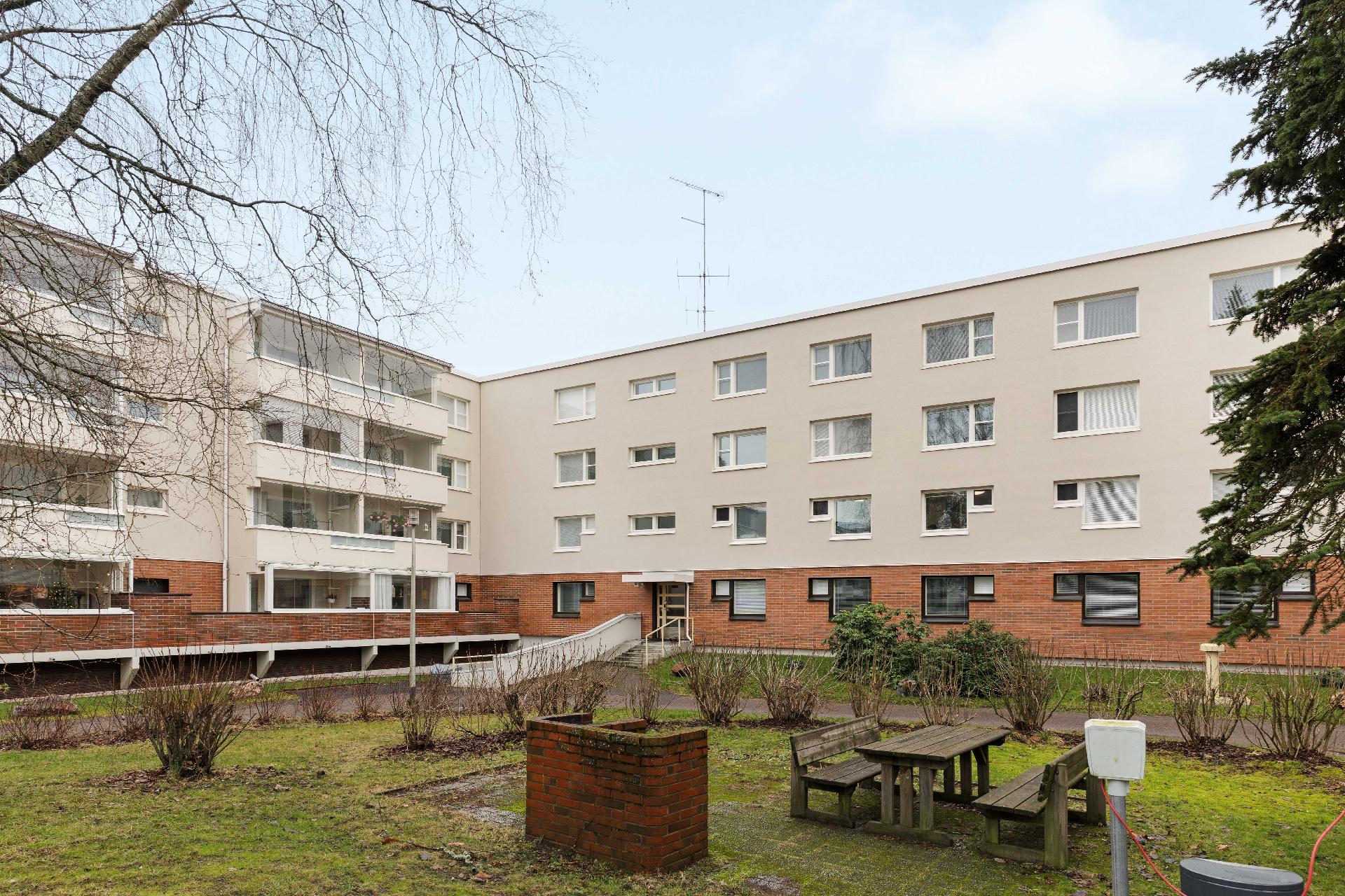 Merenkulkijankatu 1, Espoonlahti, Espoo