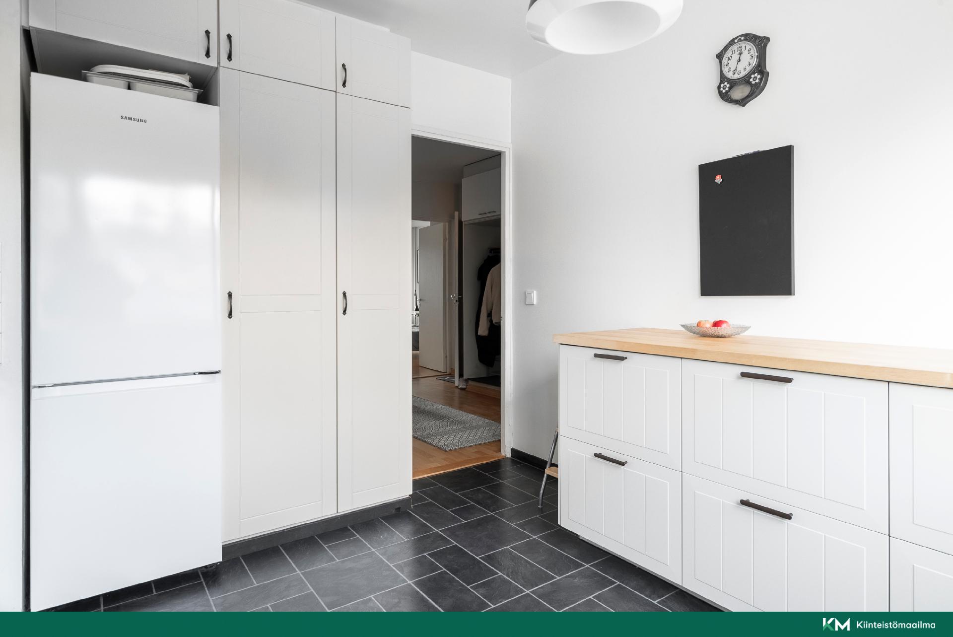 Kievarinraitti 4, Viherlaakso, Espoo