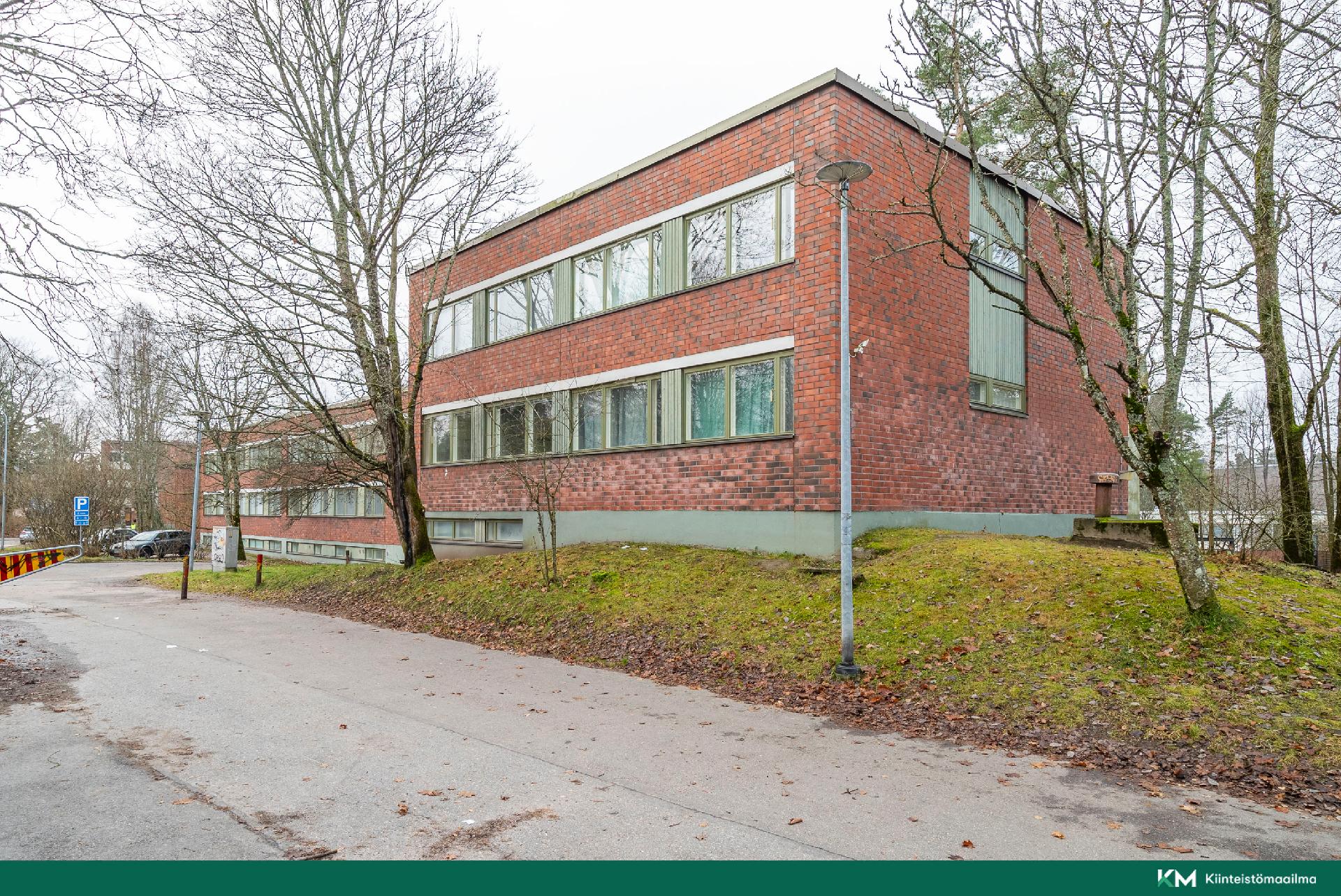 Kievarinraitti 4, Viherlaakso, Espoo