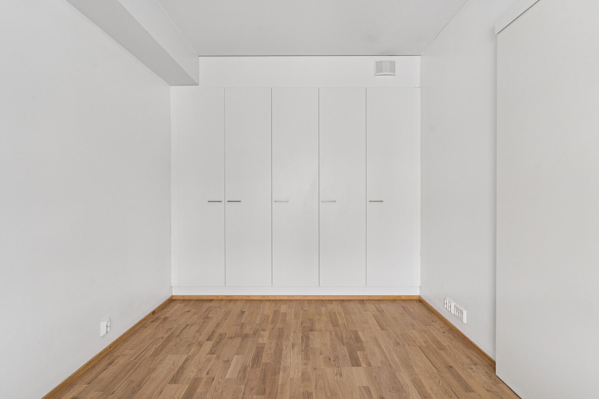 Makuuhuoneen kaapistot